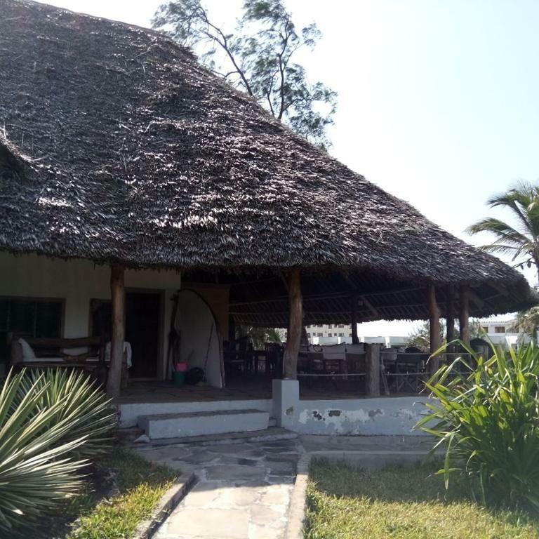 Sunset Beach Resort 와타무 외부 사진